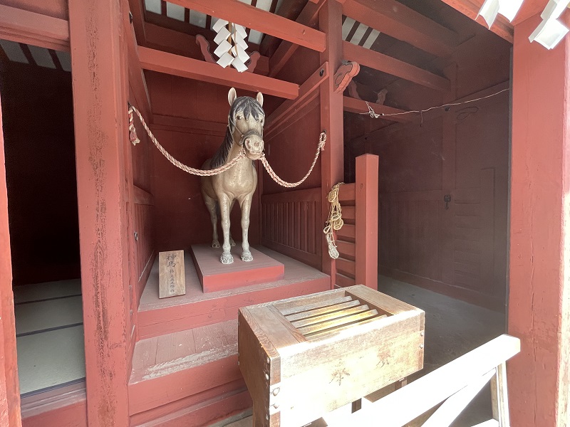 神厩舎 神馬（静岡浅間神社）
