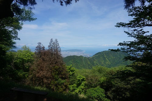 山頂から静岡市方面を望む（高草山）