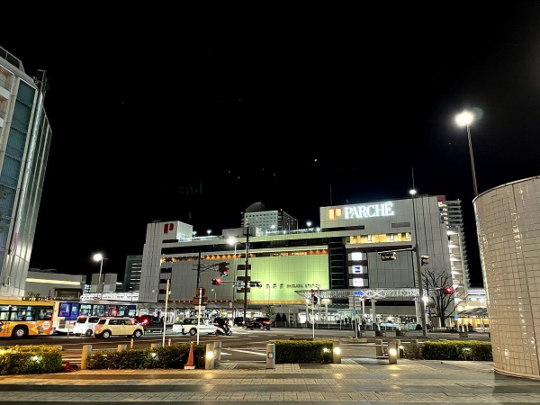 北口・夜（JR静岡駅）