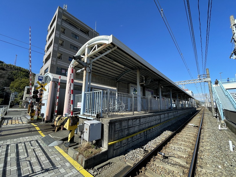上り線ホーム（静岡鉄道 柚木駅）