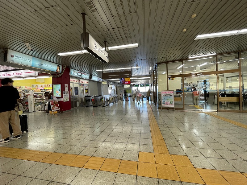 改札口（JR富士駅）