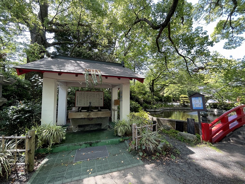 手水舎（米之宮浅間神社）