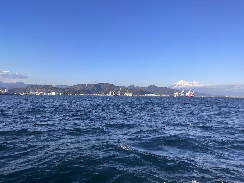 航行中の富士山（清水港水上バス）