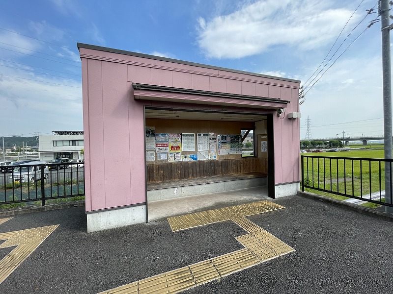 駅舎 正面（天浜線 森町病院前駅）