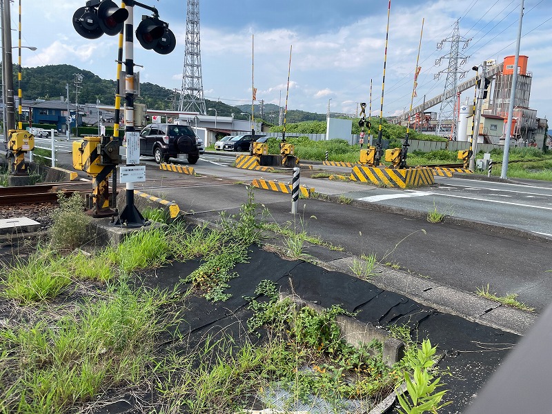 踏切（天浜線 森町病院前駅）