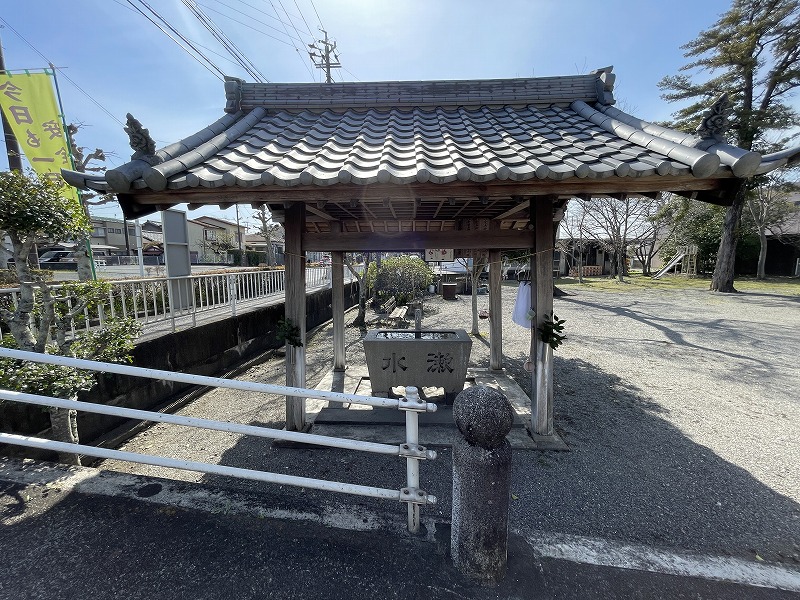 手水舎（袋井 白髭神社）