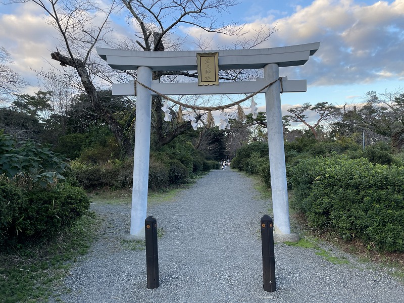 鳥居（霊犬神社）