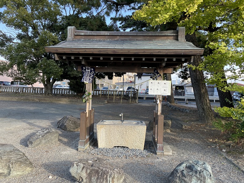 手水舎（若宮八幡宮）