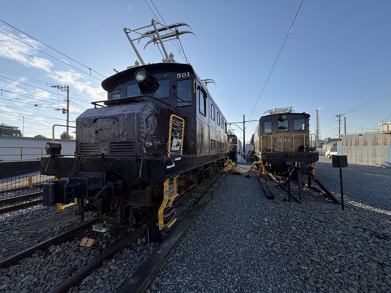 がくてつ機関車ひろばの電車(岳南電車 岳南富士岡駅)