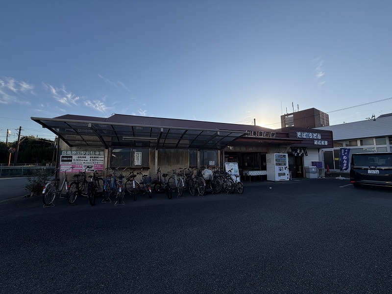 駅舎全景（岳南電車 岳南原田駅）