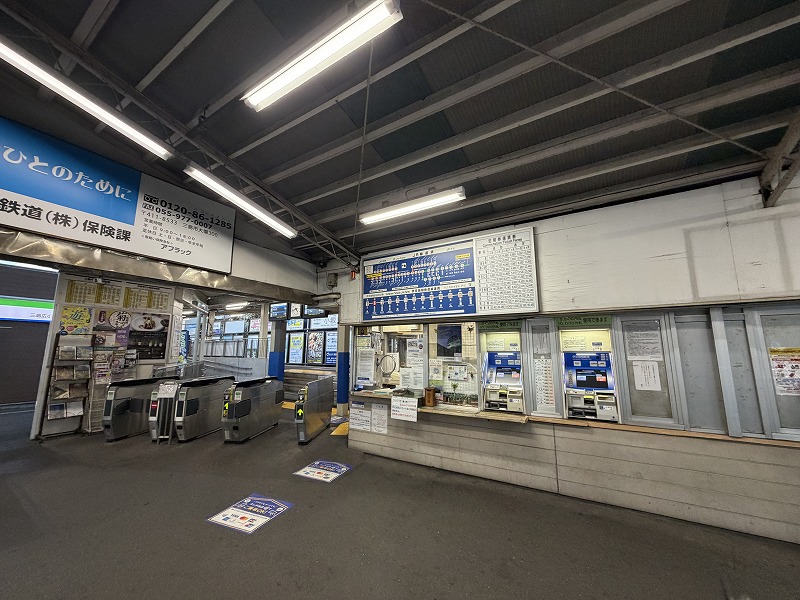 三島広小路駅　改札と窓口